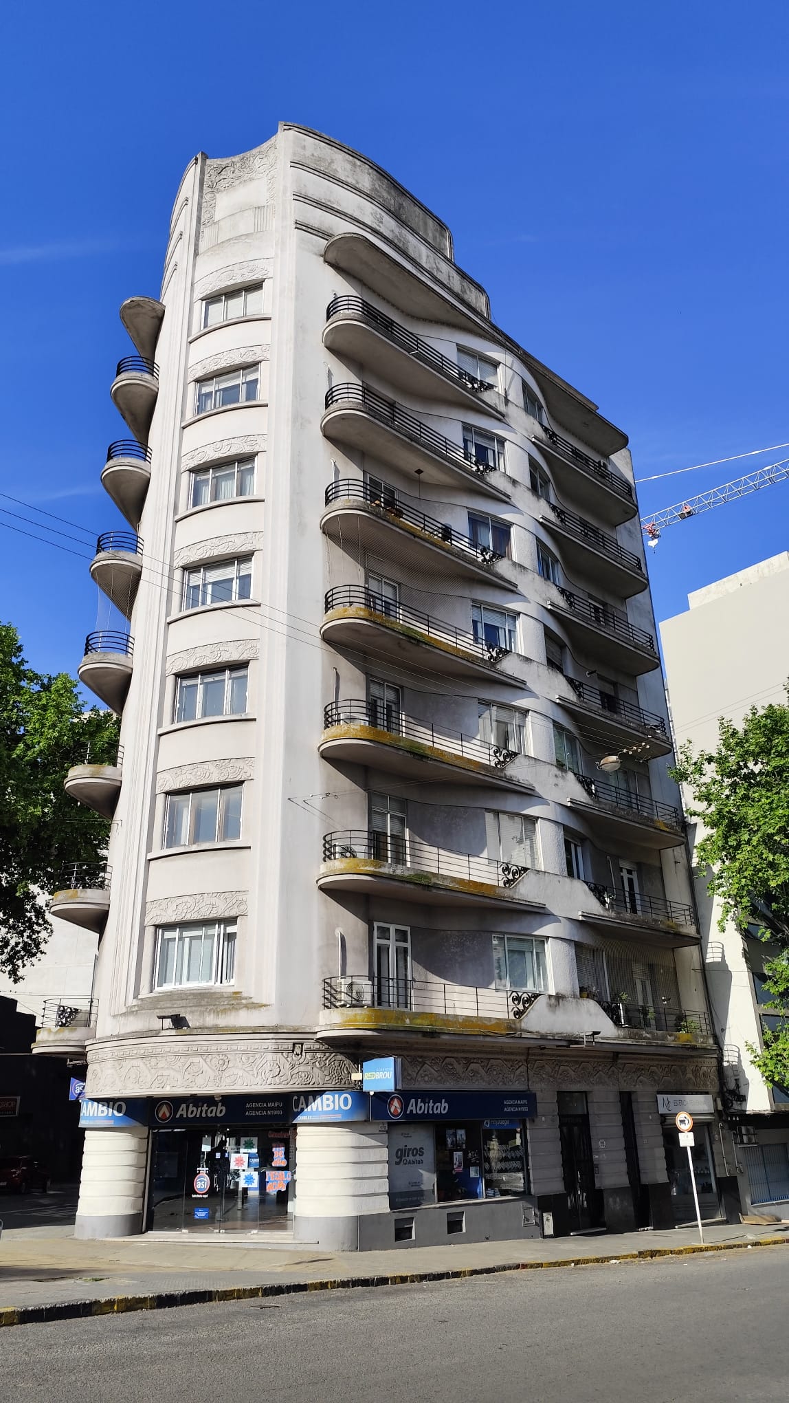Venta apartamento 3 dormitorios y servicio en Cordón - Vista 2