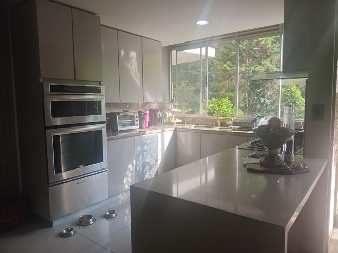 Apartamento de 3 alcobas en arriendo en El Poblado, Medellín, 283 m² · foto 6 de 18