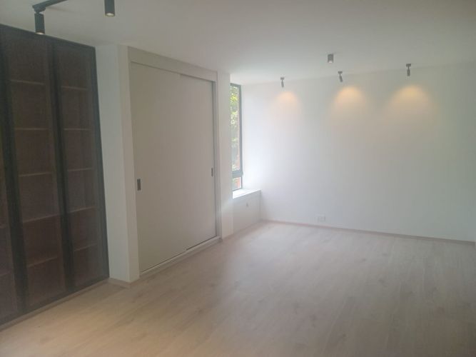 Apartamento de 2 alcobas en arriendo en El Poblado, Medellín, 104 m² · foto 7 de 15