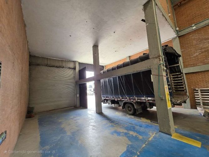 Bodega en arriendo en Siberia, Cota, 1233 m² · foto 2 de 8