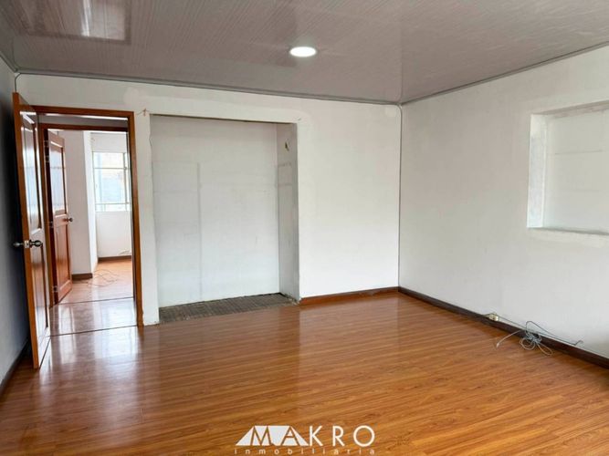 Casa de 3 alcobas en venta en Modelo Norte, Bogotá, 223 m² · foto 13 de 20