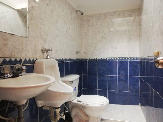 Local en arriendo en Los Colores, Medellín, 40 m² · foto 9 de 10