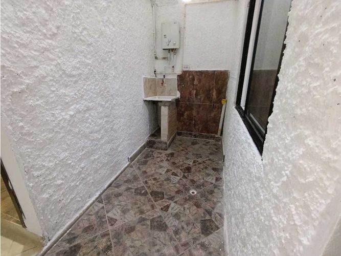 Apartamento de 2 alcobas en arriendo en Cataluña, Medellín, 58 m² · foto 12 de 13