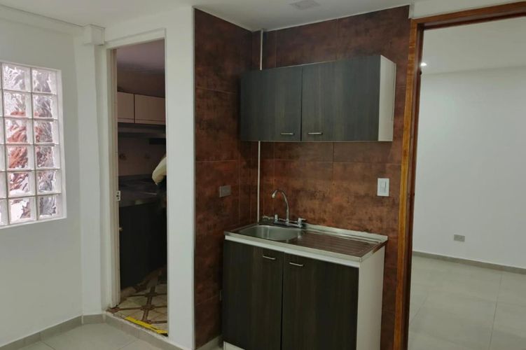 Casa de 5 alcobas en venta en Puente Largo, Bogotá, 579 m² · foto 9 de 24