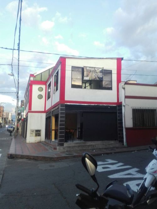 Local en venta en Centro, Pereira, 130 m² · foto 2 de 3