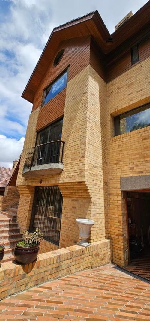 Casa de 4 alcobas en venta en Bosque Medina, Bogotá, 378 m² · foto 10 de 24