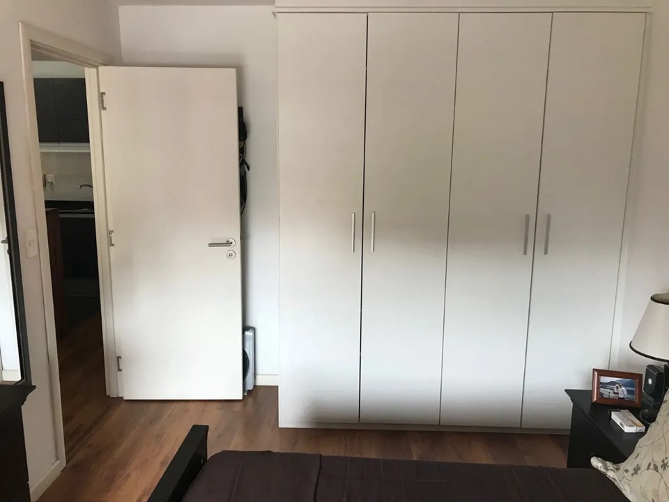 ALQUILER AMUEBLADO EN POCITOS DE 1 DORMITORIO, PISO 1 AL FRENTE CON BALCON, SEGURIDAD Y SALON DE USO COMUN · Foto 10