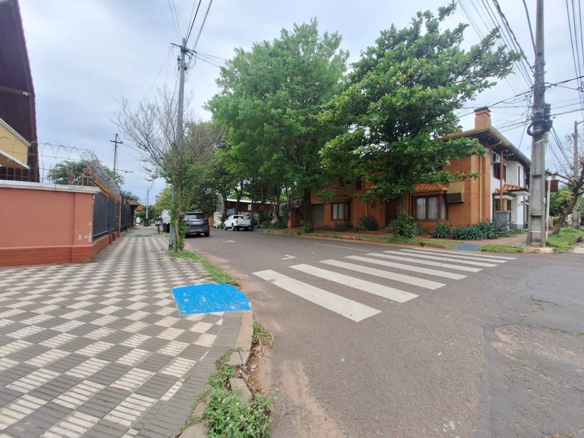 VENDO UNICA ESQUINA EN BARRIO RECOLETA ZONA LA CUADRITA — foto 3