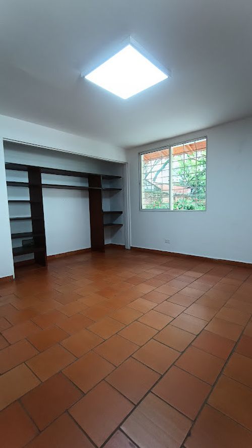 Casa de 7 alcobas en arriendo en Seminario, Cali, 440 m² · foto 14 de 24