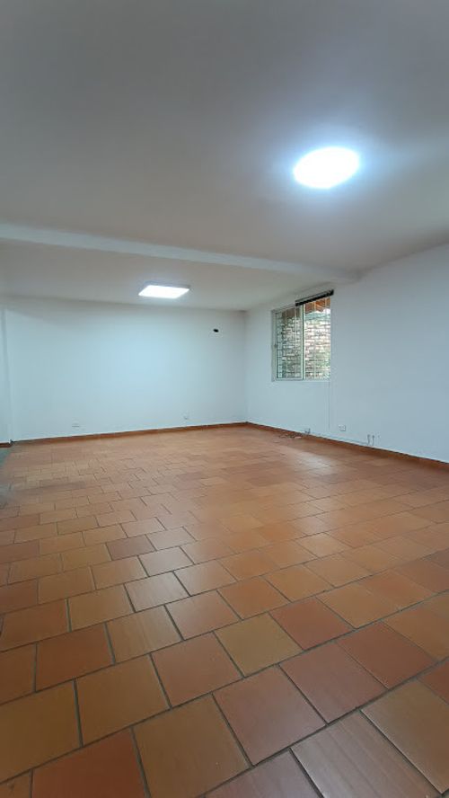Casa de 7 alcobas en arriendo en Seminario, Cali, 440 m² · foto 16 de 24