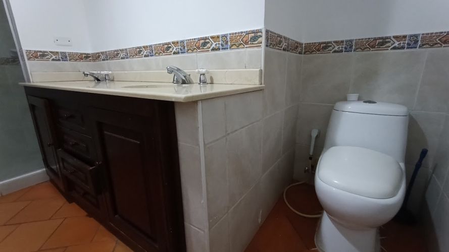 Casa de 7 alcobas en arriendo en Seminario, Cali, 440 m² · foto 20 de 24