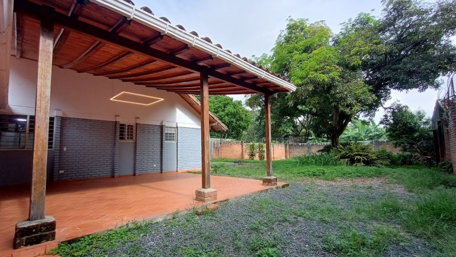 Casa de 7 alcobas en arriendo en Seminario, Cali, 440 m² · foto 23 de 24