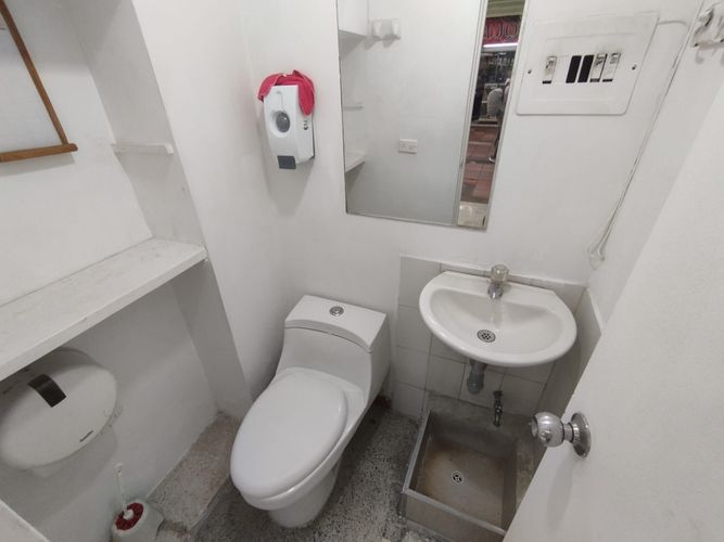 Local en arriendo en La Candelaria, Medellín, 12 m² · foto 4 de 10