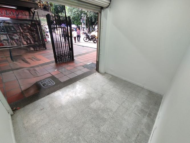 Local en arriendo en La Candelaria, Medellín, 12 m² · foto 6 de 10