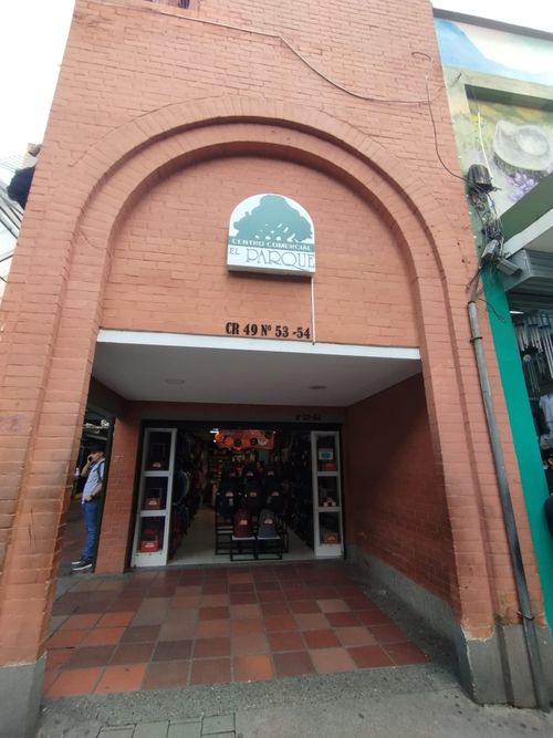 Local en arriendo en La Candelaria, Medellín, 12 m² · foto 10 de 10