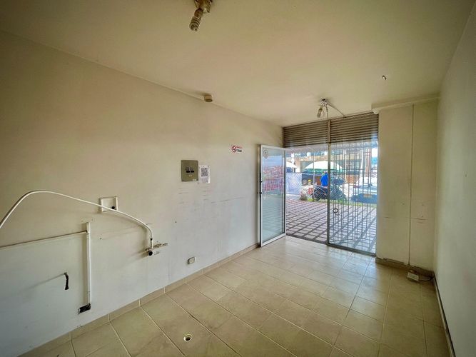 Local en venta en Campohermoso, Manizales, 11 m² · foto 4 de 4