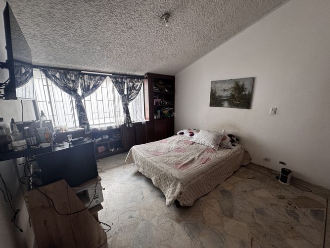 Casa de 4 alcobas en venta en La Flora, Cali, 202 m² · foto 11 de 23