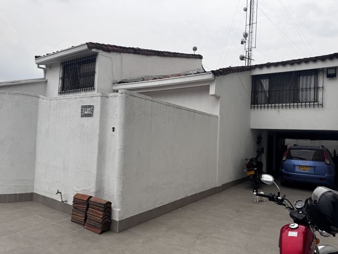 Casa de 4 alcobas en venta en La Flora, Cali, 202 m² · foto 22 de 23
