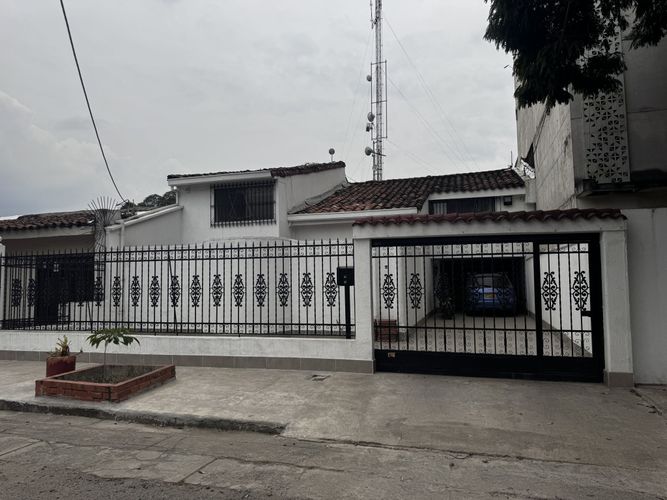 Casa de 4 alcobas en venta en La Flora, Cali, 202 m² · foto 23 de 23