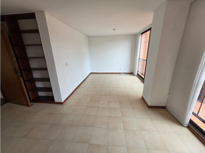 Apartamento de 3 alcobas en arriendo en Oviedo, Medellín, 90 m² · foto 8 de 22