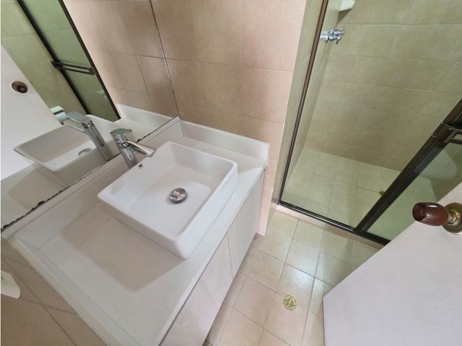 Apartamento de 3 alcobas en arriendo en Oviedo, Medellín, 90 m² · foto 15 de 22