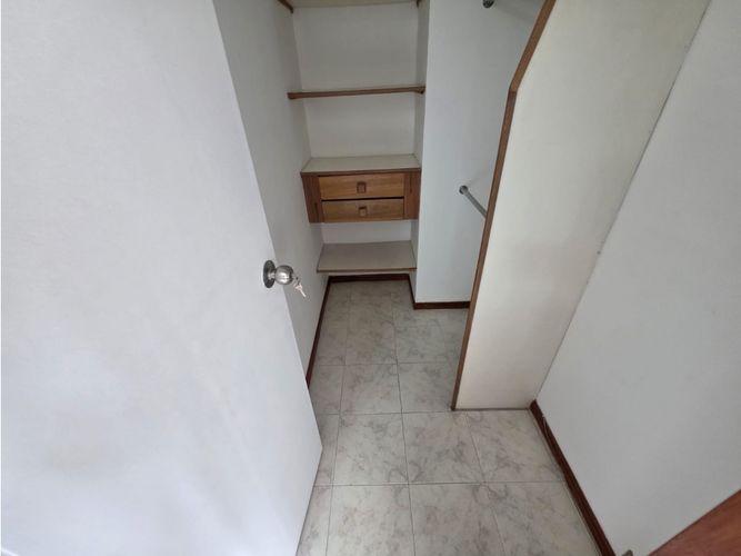 Apartamento de 3 alcobas en arriendo en Oviedo, Medellín, 90 m² · foto 18 de 22