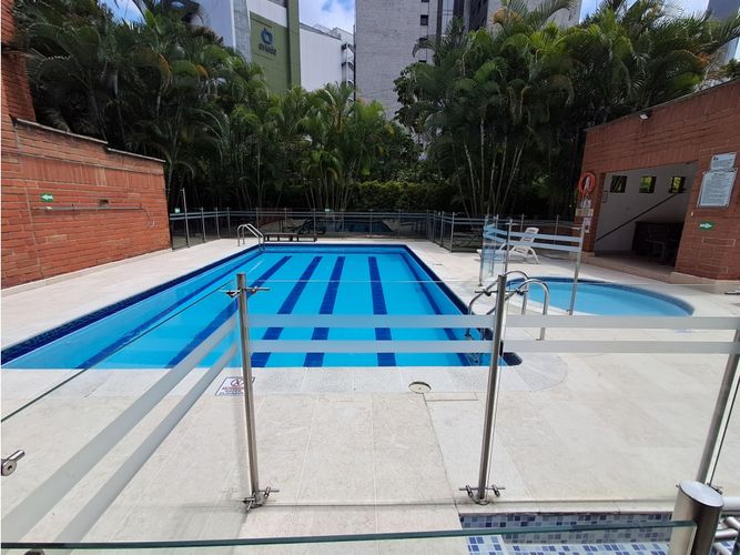Apartamento de 3 alcobas en arriendo en Oviedo, Medellín, 90 m² · foto 21 de 22