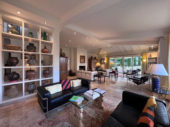 Casa de 4 alcobas en venta en Llano Grande, Rionegro, 470 m² · foto 2 de 19