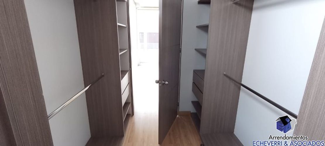 Apartamento de 2 alcobas en venta en Colasania, Medellín, 134 m² · foto 4 de 15