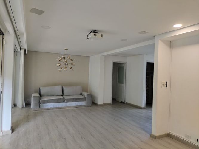 Casa de 4 alcobas en venta en El Poblado, Medellín, 231 m² · foto 5 de 20