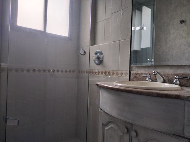 Casa de 4 alcobas en venta en El Poblado, Medellín, 231 m² · foto 19 de 20