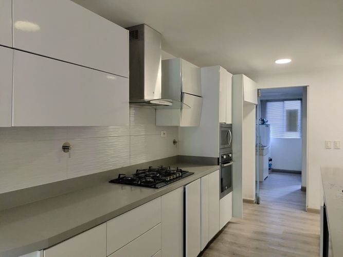 Casa de 4 alcobas en venta en El Poblado, Medellín, 231 m² · foto 7 de 20
