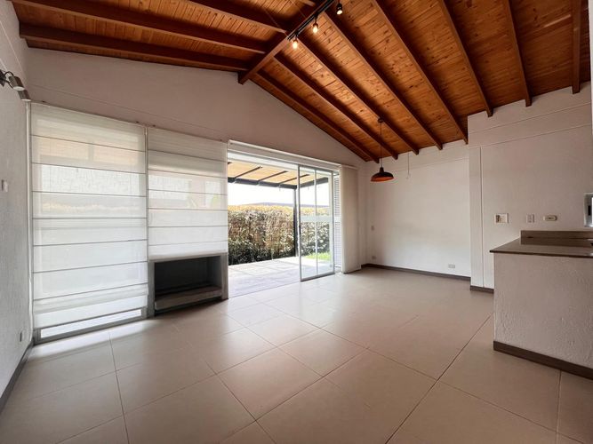 Casa en venta en Santa Elena, El Retiro, 158 m² · foto 2 de 20