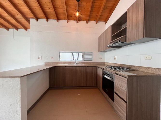 Casa en venta en Santa Elena, El Retiro, 158 m² · foto 4 de 20