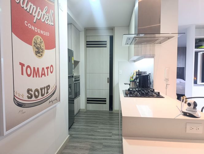 Apartamento de 1 alcoba en venta en El Poblado, Medellín, 72 m² · foto 7 de 20