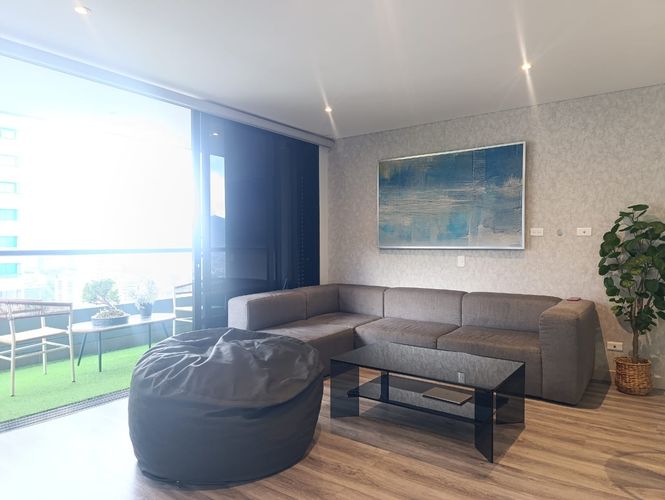 Apartamento de 1 alcoba en venta en El Poblado, Medellín, 72 m² · foto 1 de 20