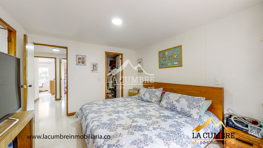 Apartamento de 3 alcobas en arriendo en Castropol, Medellín, 134 m² · foto 12 de 13