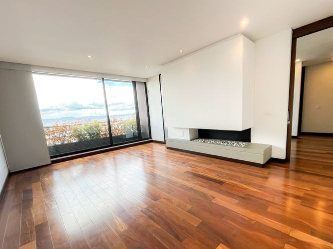 Apartamento en venta en Los Rosales, Bogotá · foto 2 de 24