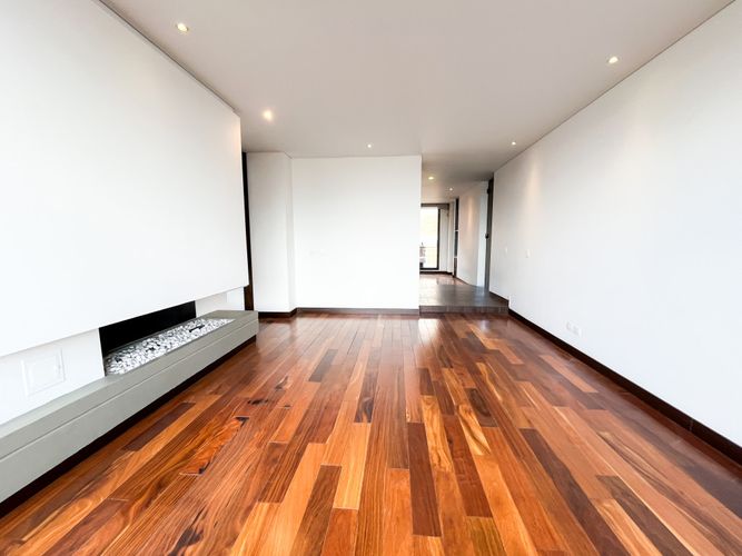 Apartamento en venta en Los Rosales, Bogotá · foto 3 de 24