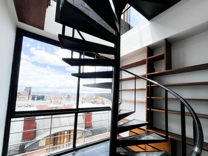 Apartamento en venta en Los Rosales, Bogotá · foto 6 de 24