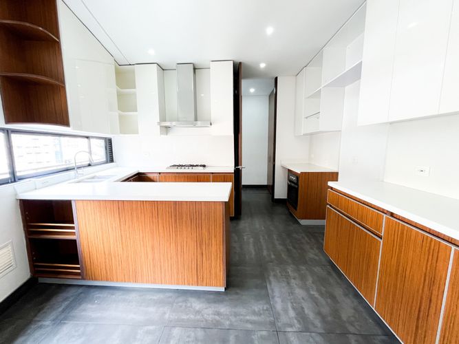 Apartamento en venta en Los Rosales, Bogotá · foto 11 de 24
