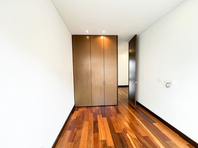 Apartamento en venta en Los Rosales, Bogotá · foto 14 de 24