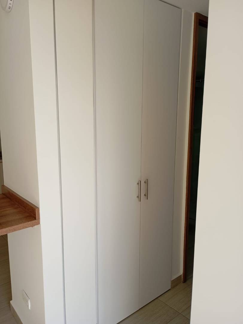 Apartamento en arriendo en Centro, Rionegro · foto 3 de 13