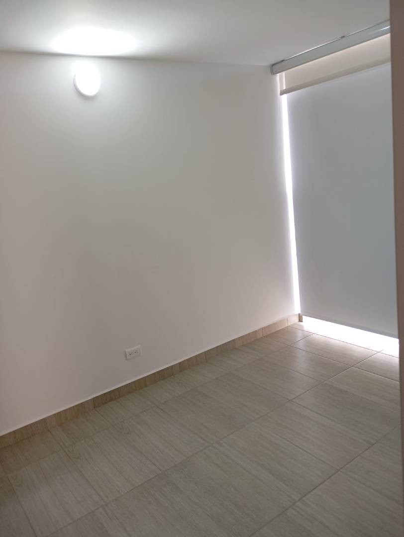 Apartamento en arriendo en Centro, Rionegro · foto 5 de 13