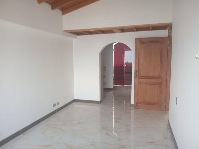 Apartamento de 3 alcobas en arriendo en El Poblado, Medellín, 148 m² · foto 5 de 17