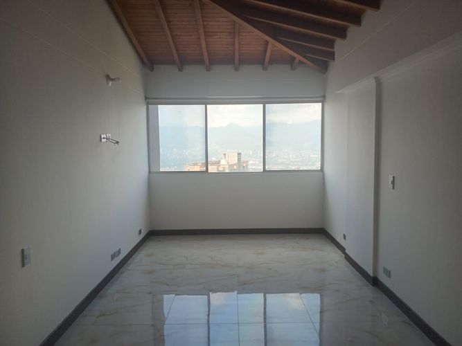 Apartamento de 3 alcobas en arriendo en El Poblado, Medellín, 148 m² · foto 7 de 17