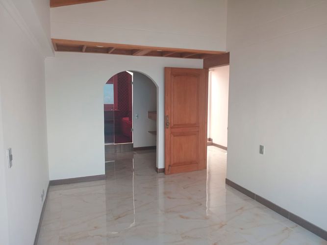 Apartamento de 3 alcobas en arriendo en El Poblado, Medellín, 148 m² · foto 9 de 17