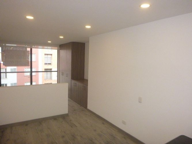 Apartaestudio en venta en Chapinero Alto, Bogotá, 30 m² · foto 3 de 24