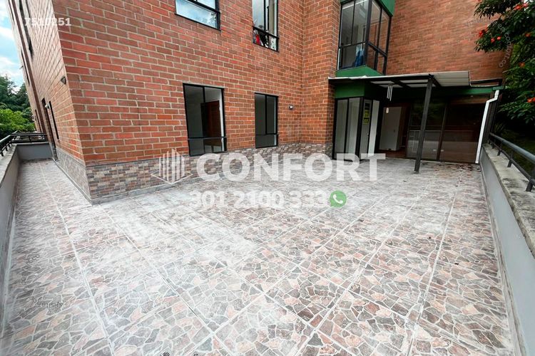 Apartamento de 3 alcobas en arriendo en Las Lomas No.2, Medellín, 158 m² · foto 7 de 24