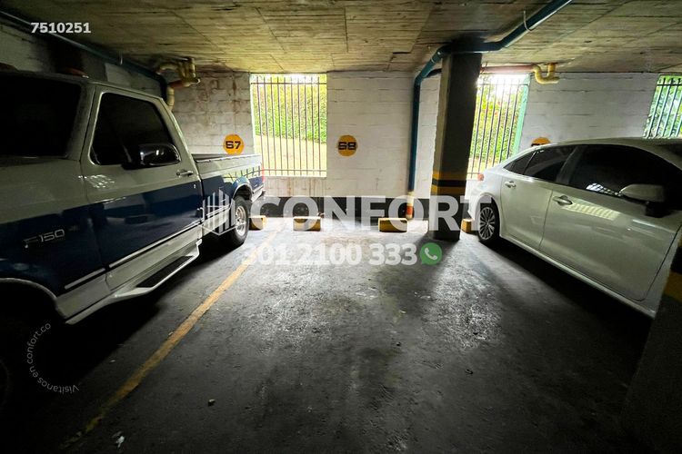 Apartamento de 3 alcobas en arriendo en Las Lomas No.2, Medellín, 158 m² · foto 22 de 24